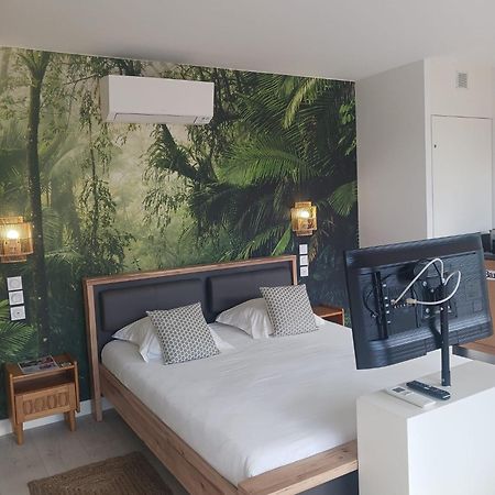 Aracari Hotel Villars-les-Dombes Buitenkant foto