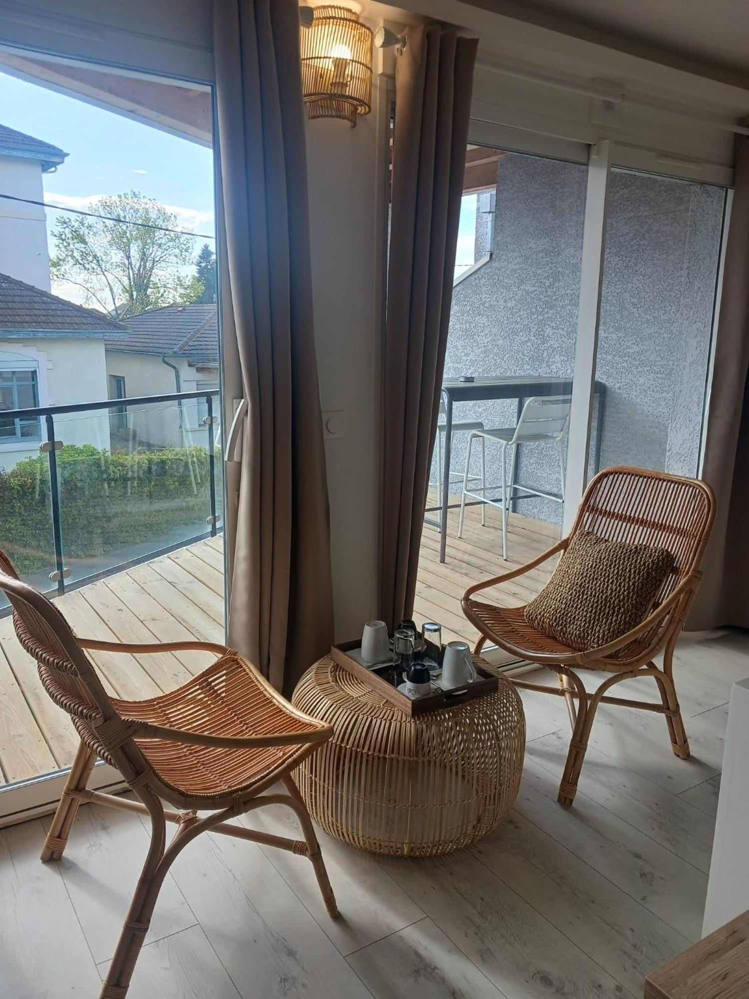 Aracari Hotel Villars-les-Dombes Buitenkant foto